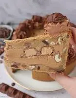Kinder Bueno Cookie Dough